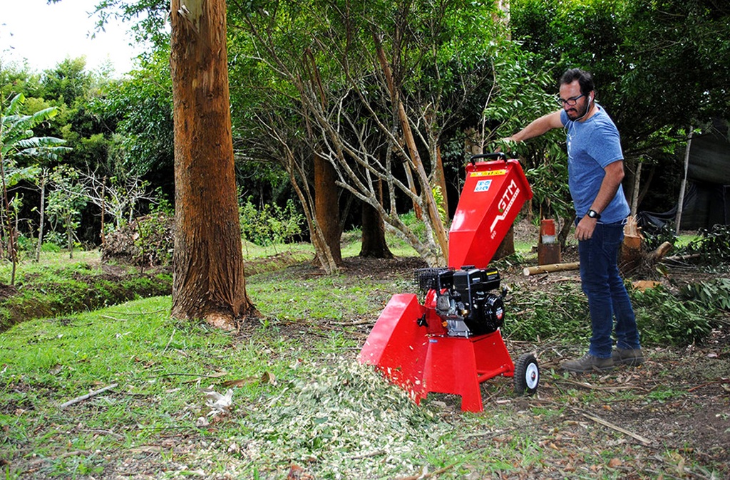 Chipeadora de ramas y cultivos GTM GTS-600G