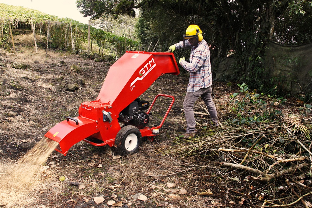 Chipeadora de ramas y cultivos GTM GTS-1300C